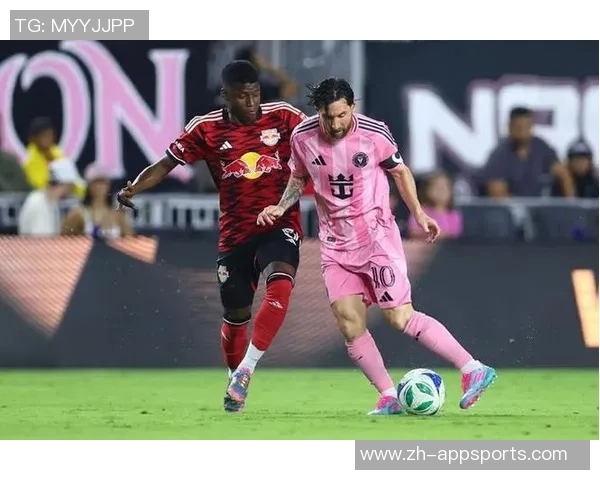 苏亚雷斯禁区内精彩破门助力芝加哥逆转迈阿密比赛精彩回顾