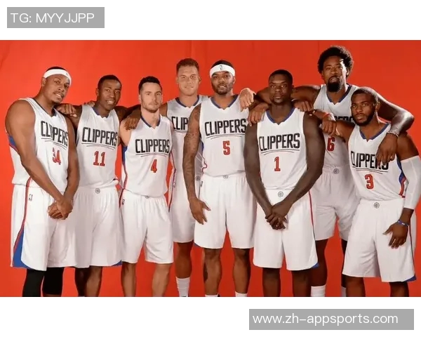 小卡破克六纪录称赞克劳福德是快船传奇期待共同训练的机会