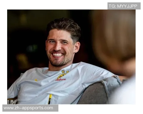 科贝尔克服背伤与感冒成功通过多特体能测试获准出战法兰克福