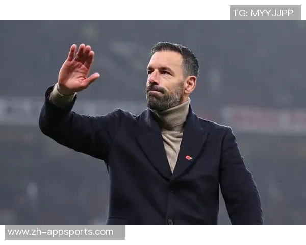 曼联考虑赛季末前任命临时教练以稳定球队表现